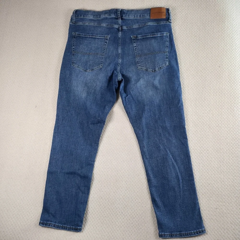 Lucky Brand Jeans Men 412 Athletic Slim Fit Size 38 Waist Medium Wash Blue Denim